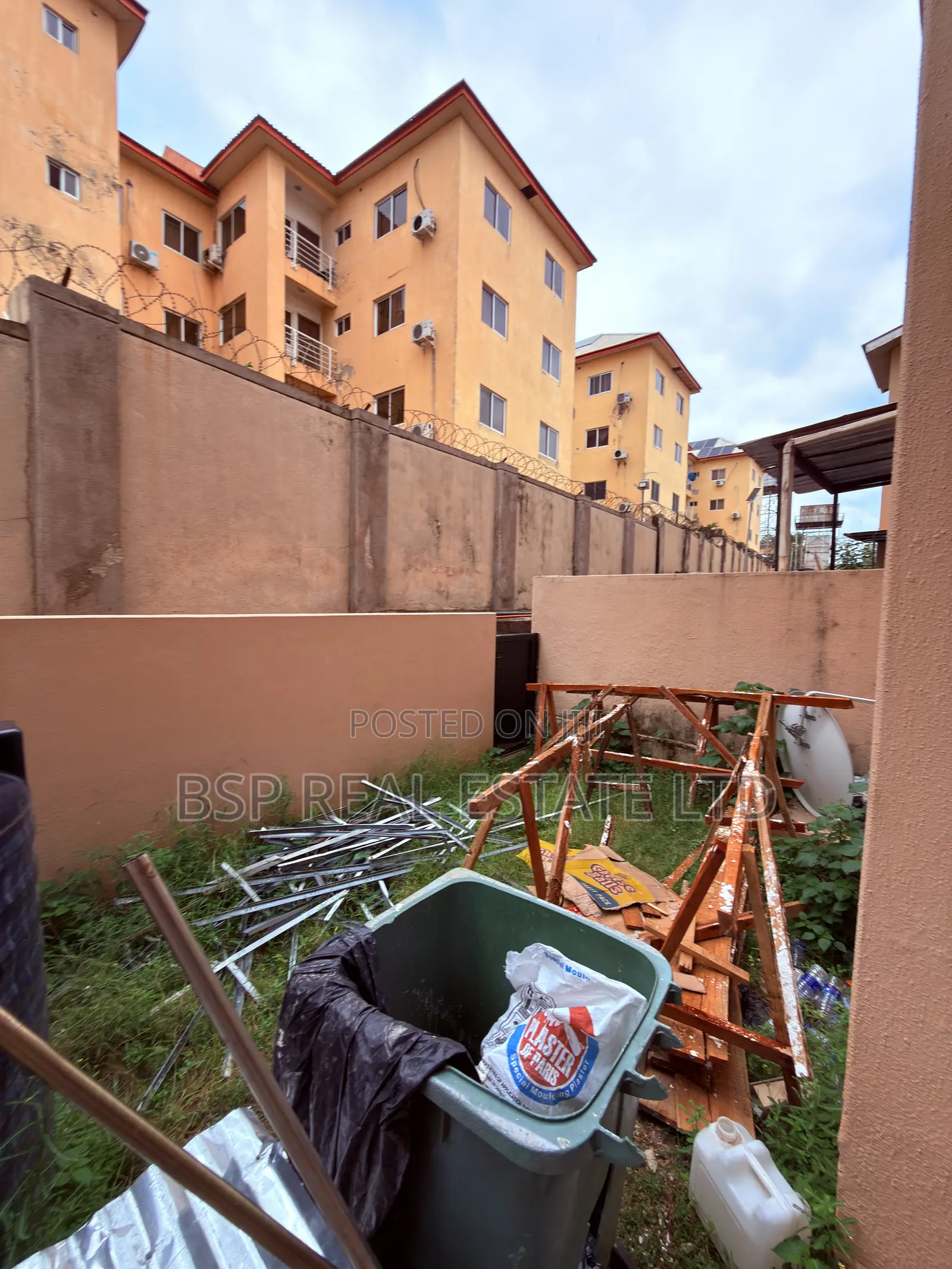 3bdrm Townhouse / Terrace in Wuye for rent in Wuye