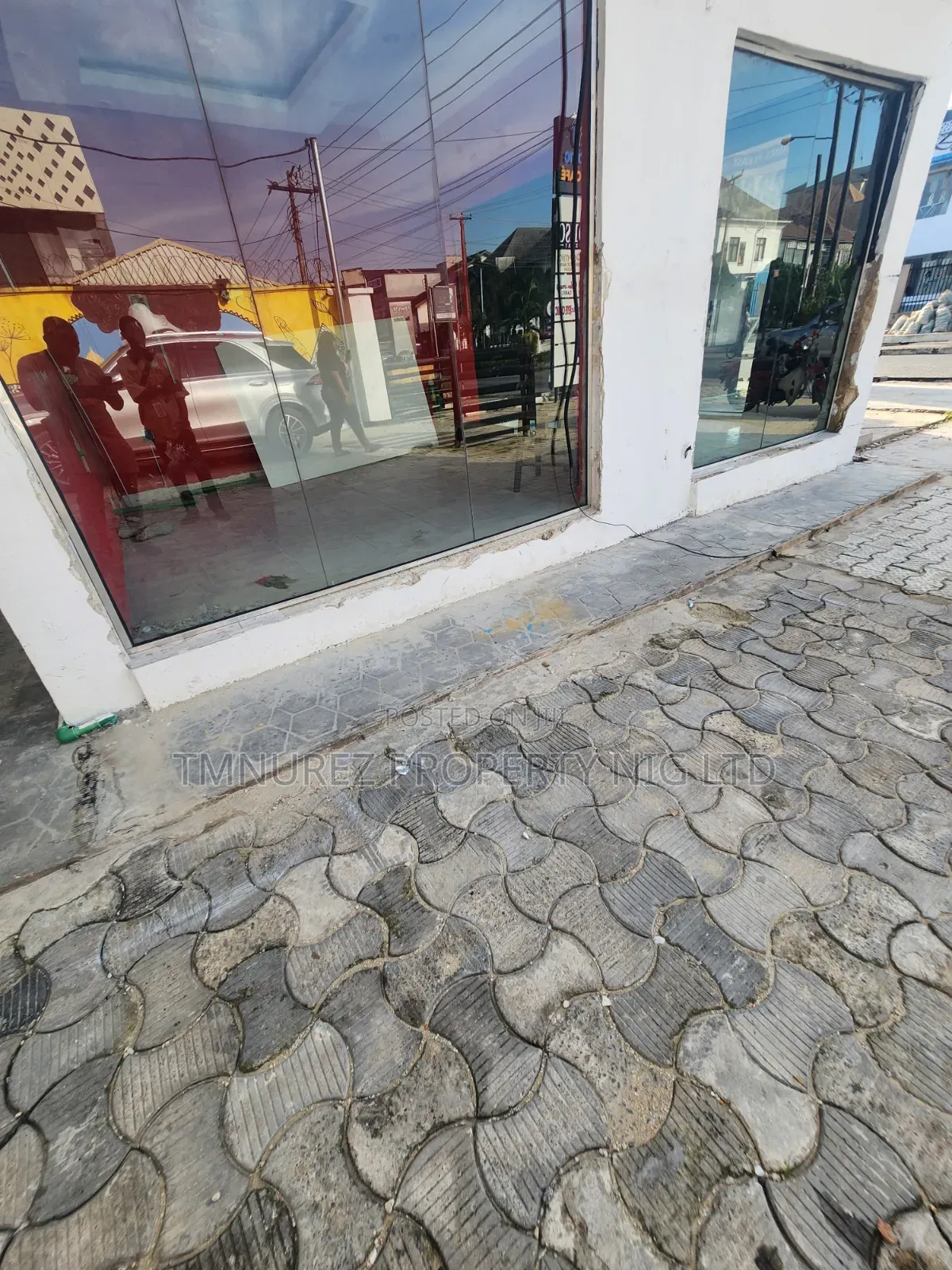 Shop Space for Rent at Lekki Phase1 in Lekki Phase 1