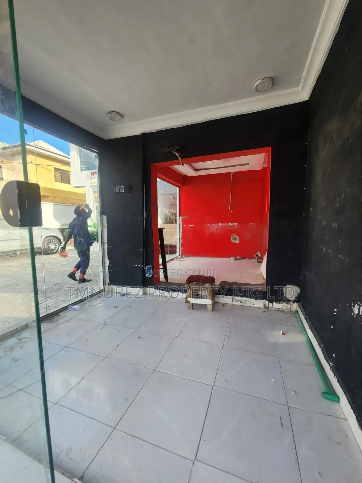 Shop Space for Rent at Lekki Phase1 in Lekki Phase 1