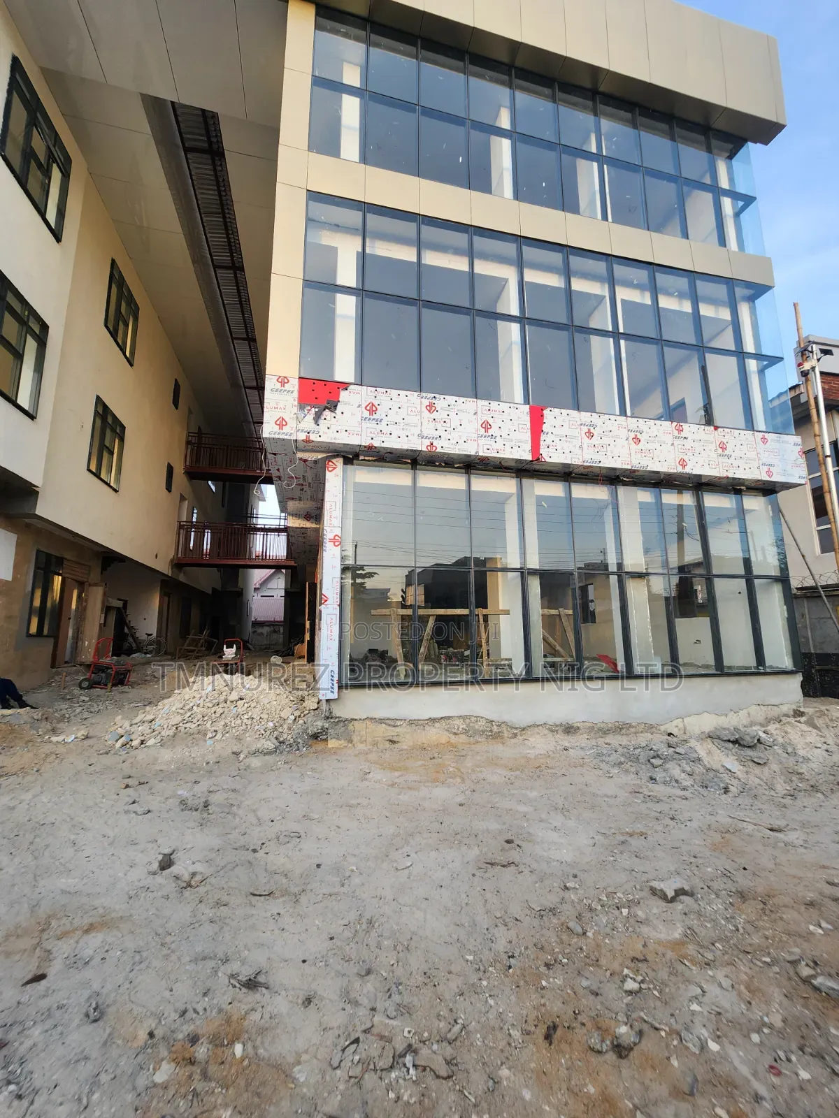 Shops Space for Rent Lekki Phase1 in Lekki Phase 1