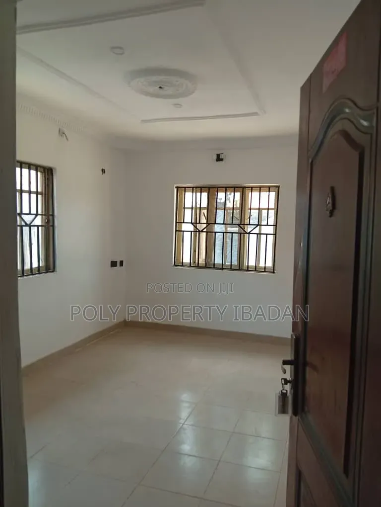 2bdrm Apartment in Ayegun, Akobo for rent in Akobo