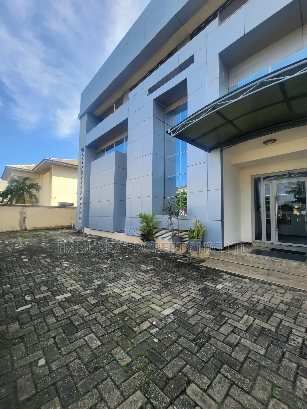 Office Space for Rent Lekki Phase1 in Lekki Phase 1