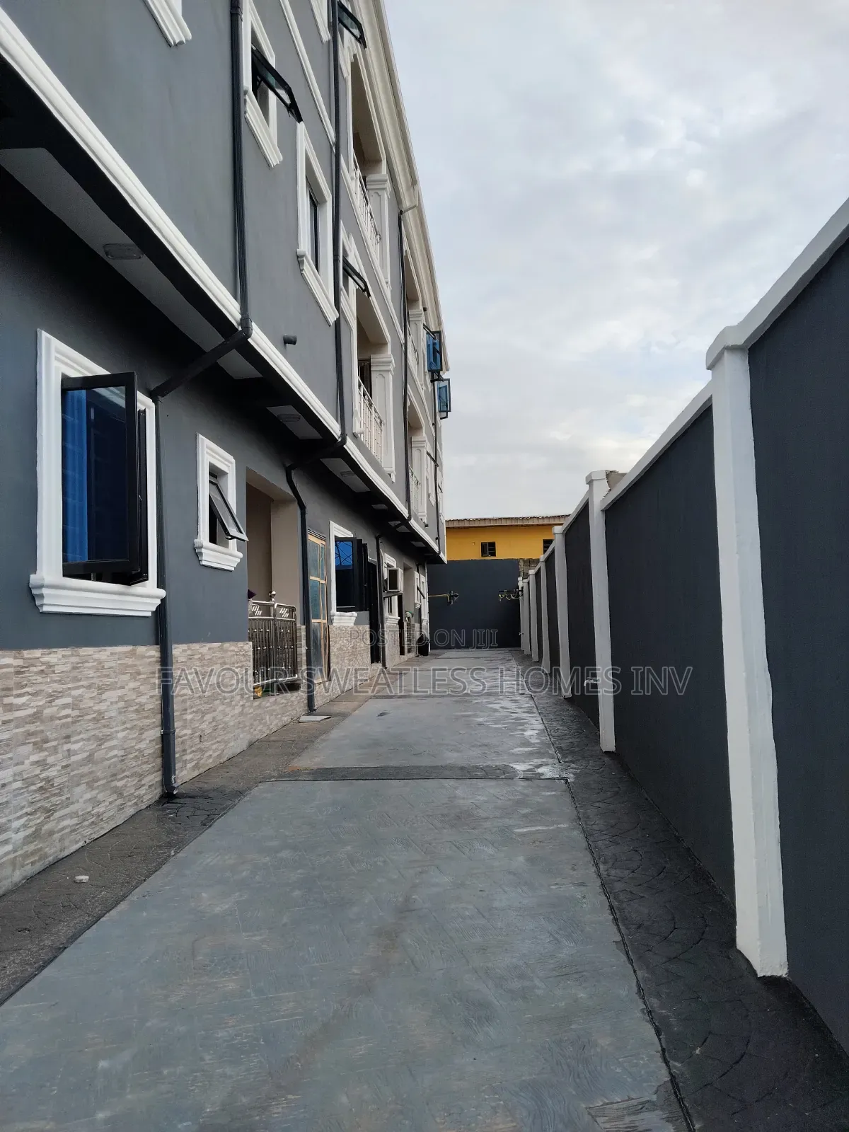 2bdrm Apartment in Magboro  Via Ojodu, Obafemi-Owode for rent in Obafemi-Owode