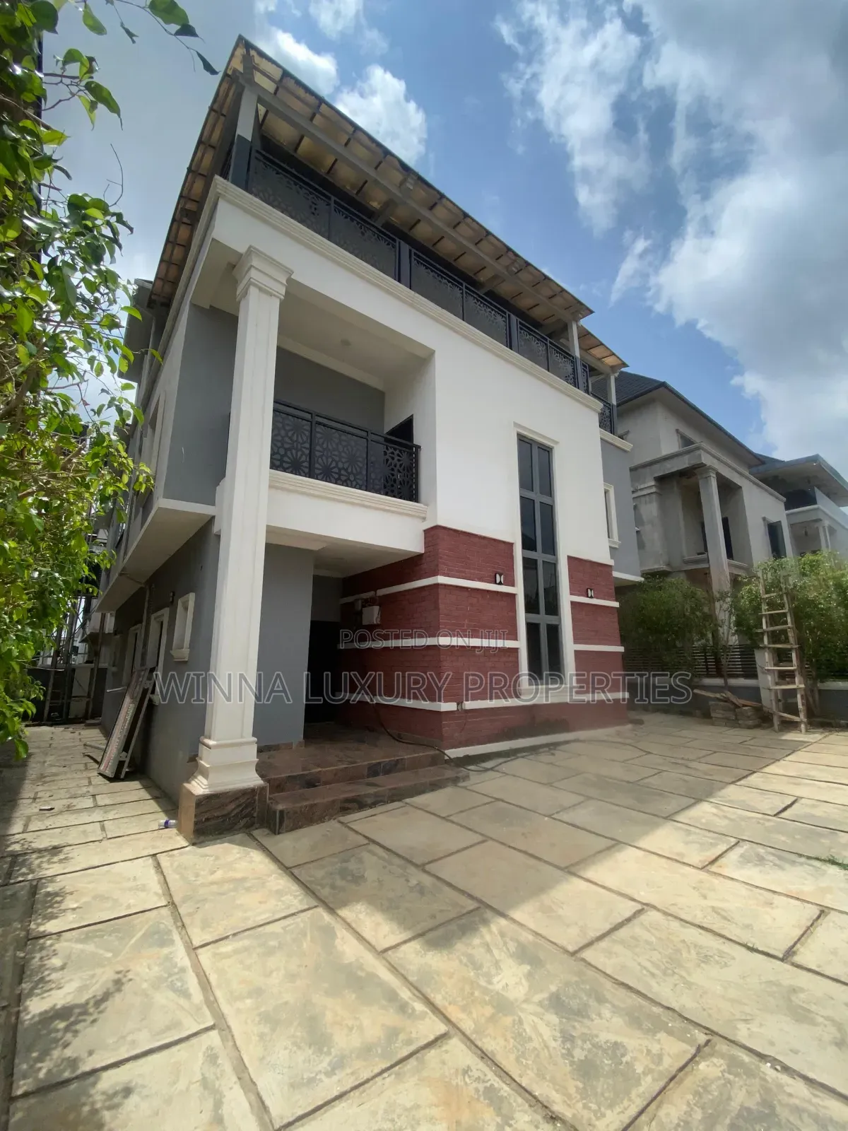 6bdrm Duplex in Tiansvine Prime, Lugbe District for sale in Lugbe District