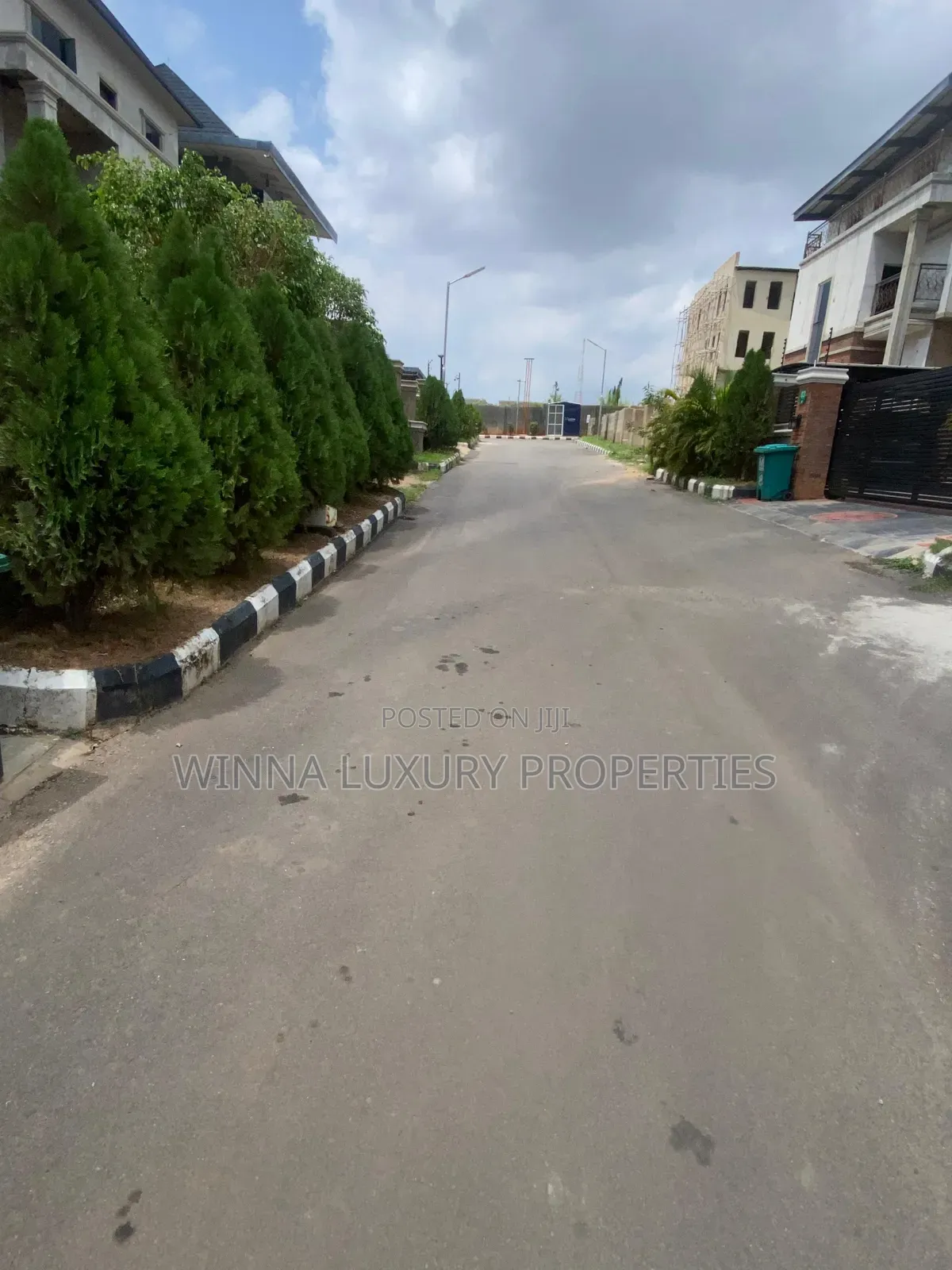 6bdrm Duplex in Tiansvine Prime, Lugbe District for sale in Lugbe District