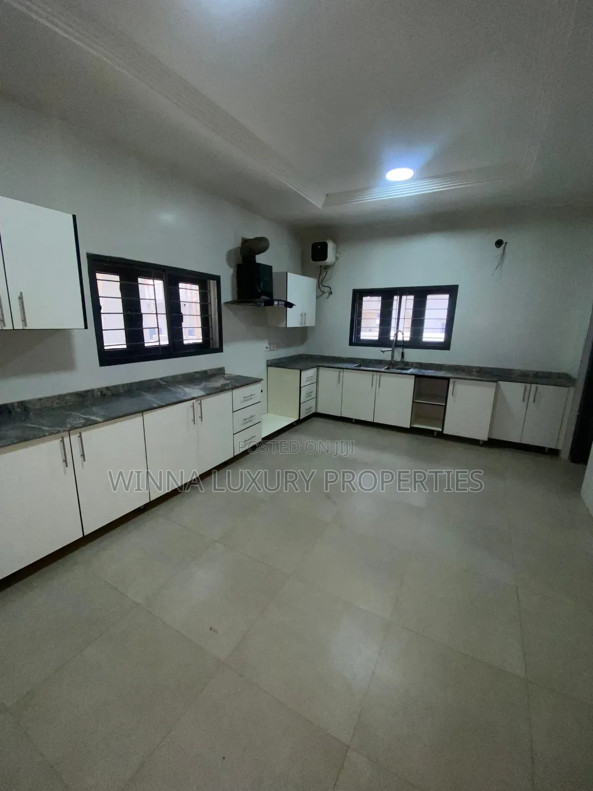 6bdrm Duplex in Tiansvine Prime, Lugbe District for sale in Lugbe District