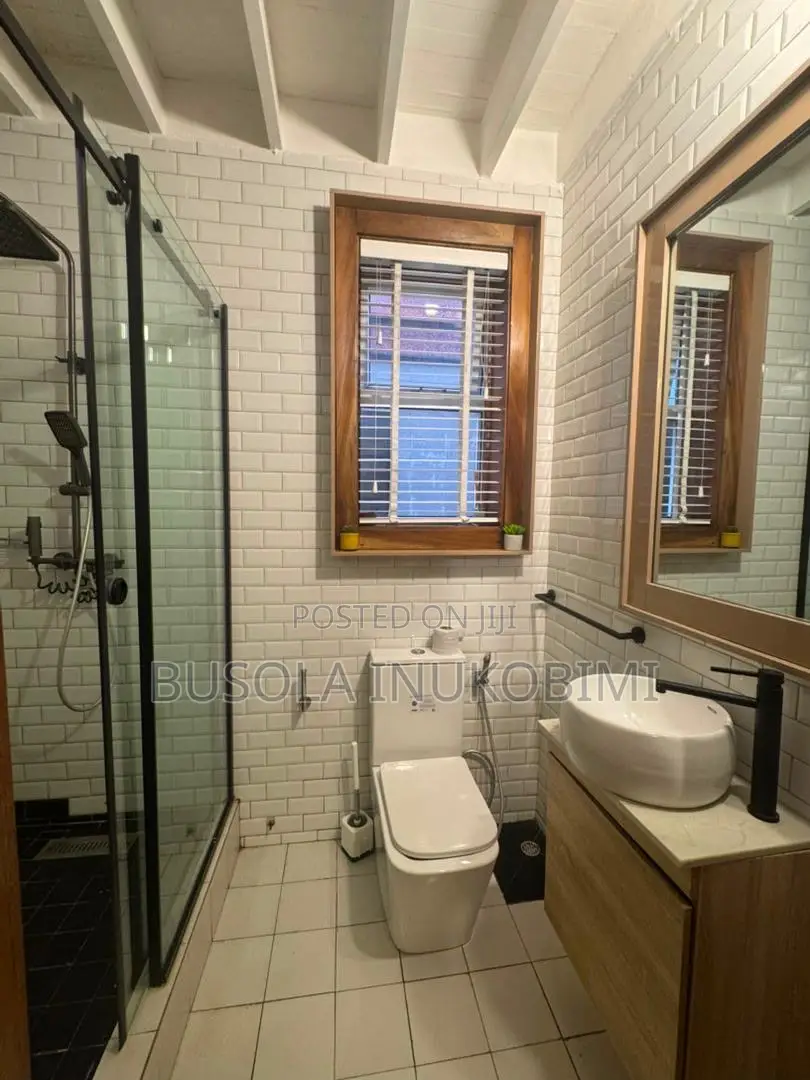Sophisticated and Cozy One Bedroom Loft in Lekki Phase 1