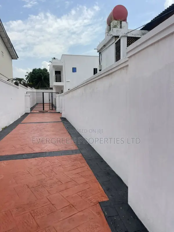 4bdrm Duplex in Akobo for sale in Akobo