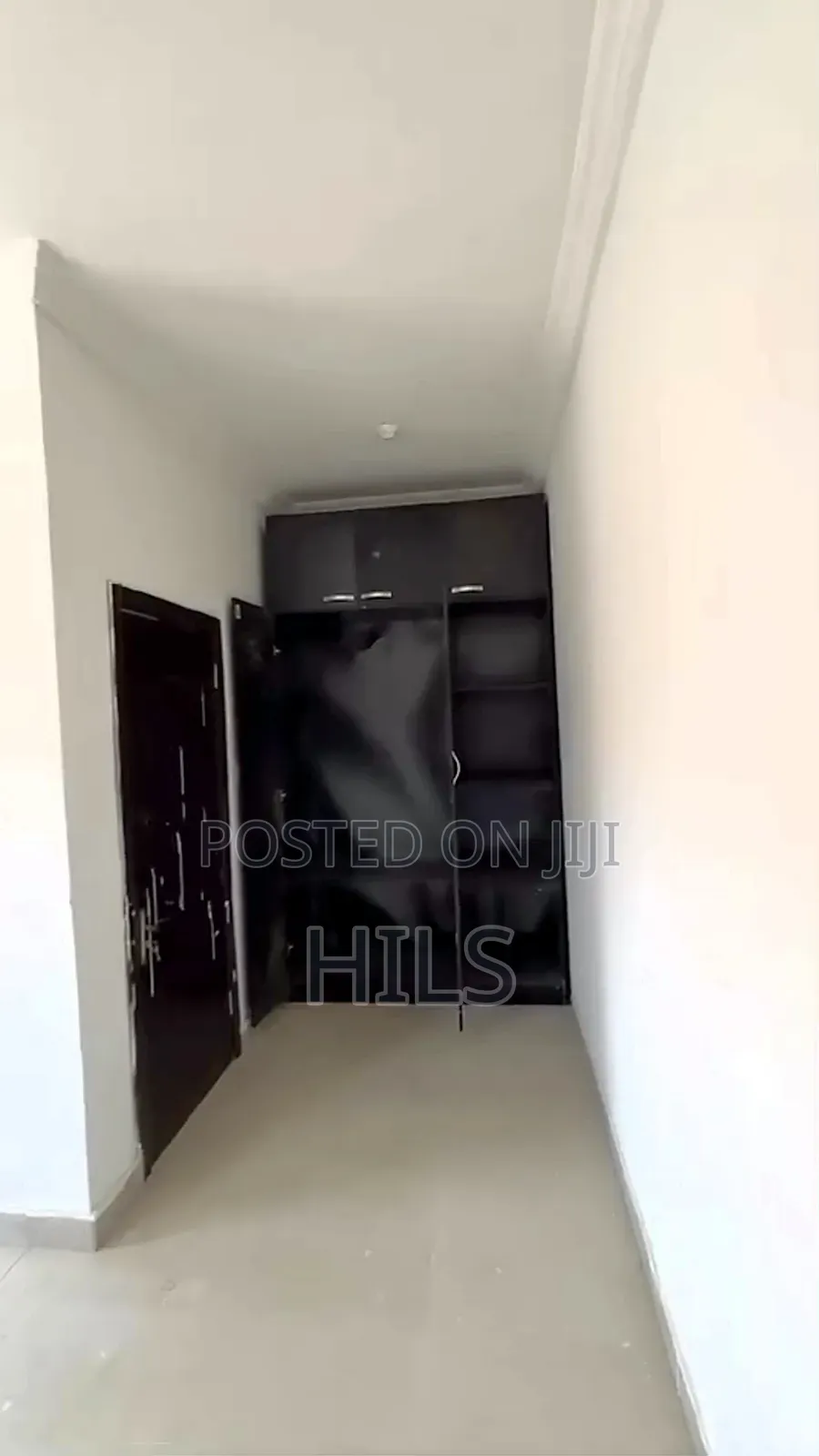 Furnished 1bdrm Duplex in Ajiran Mews, Chevron for rent in Chevron