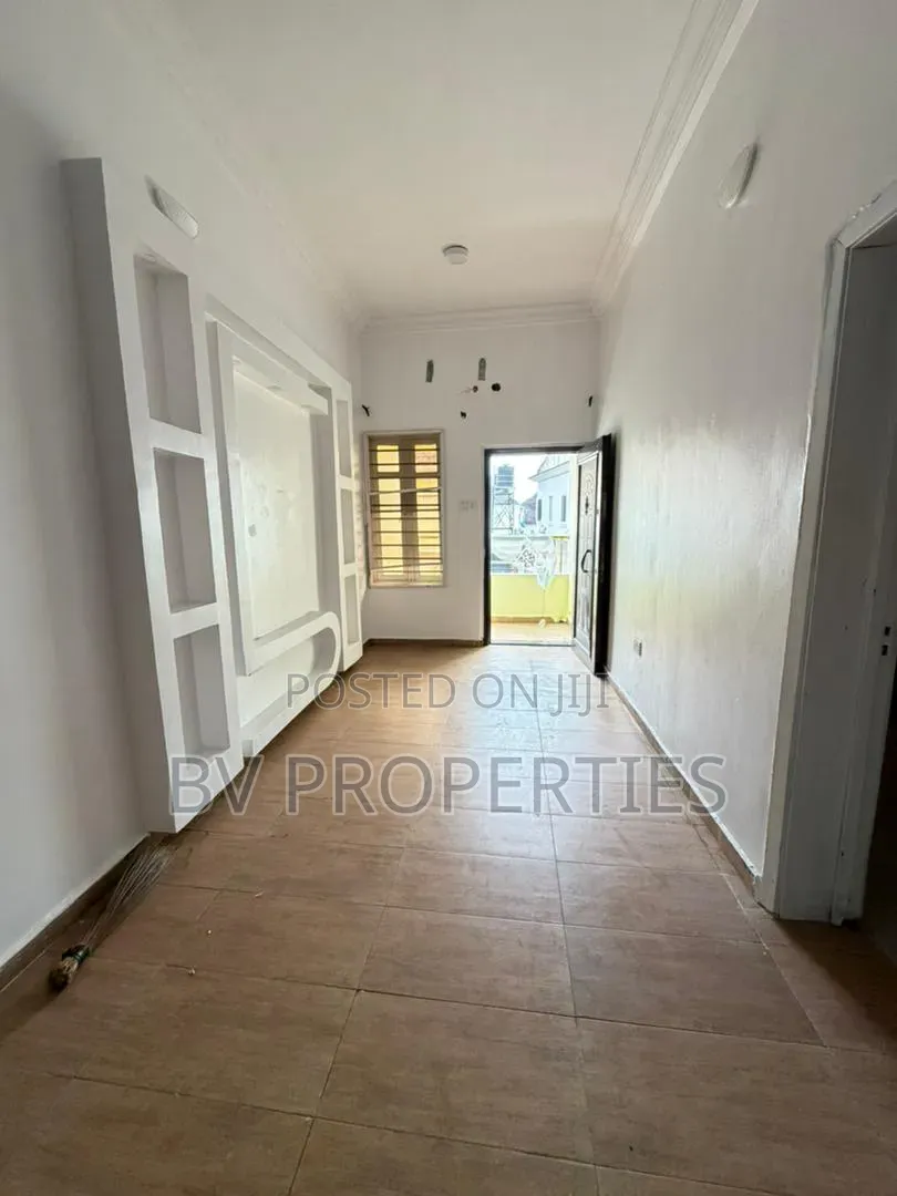 Mini Flat in Ikota for rent in Ikota