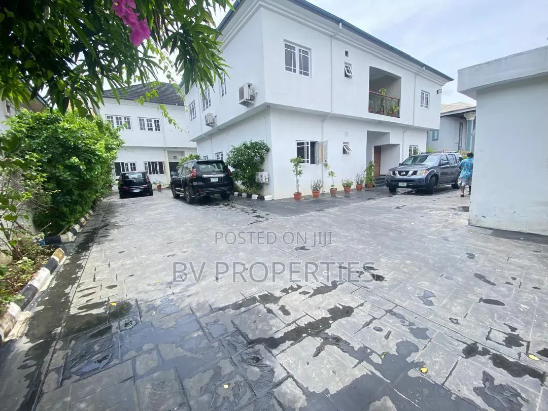 1bdrm Apartment in Lekki Phase 1 for rent in Lekki Phase 1