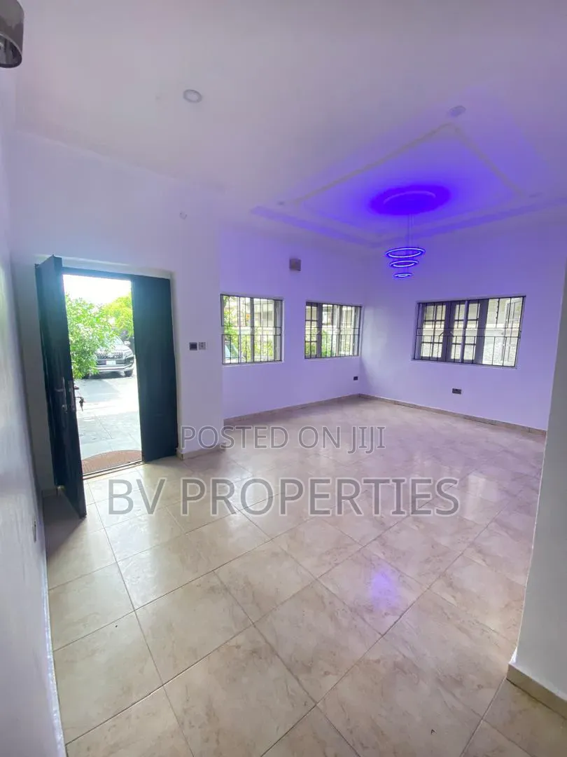 1bdrm Apartment in Lekki Phase 1 for rent in Lekki Phase 1