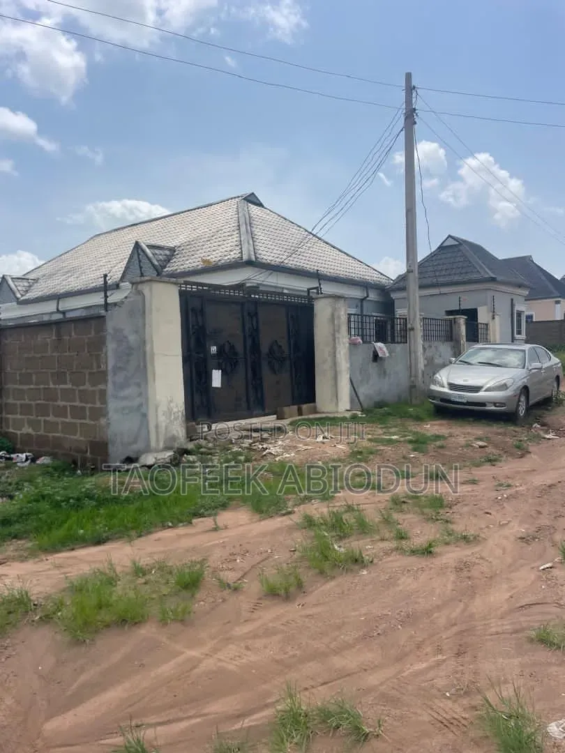 Furnished 2bdrm Block of Flats in For Sale 4 Unit Of 2, Olorunda-Osun in Olorunda-Osun
