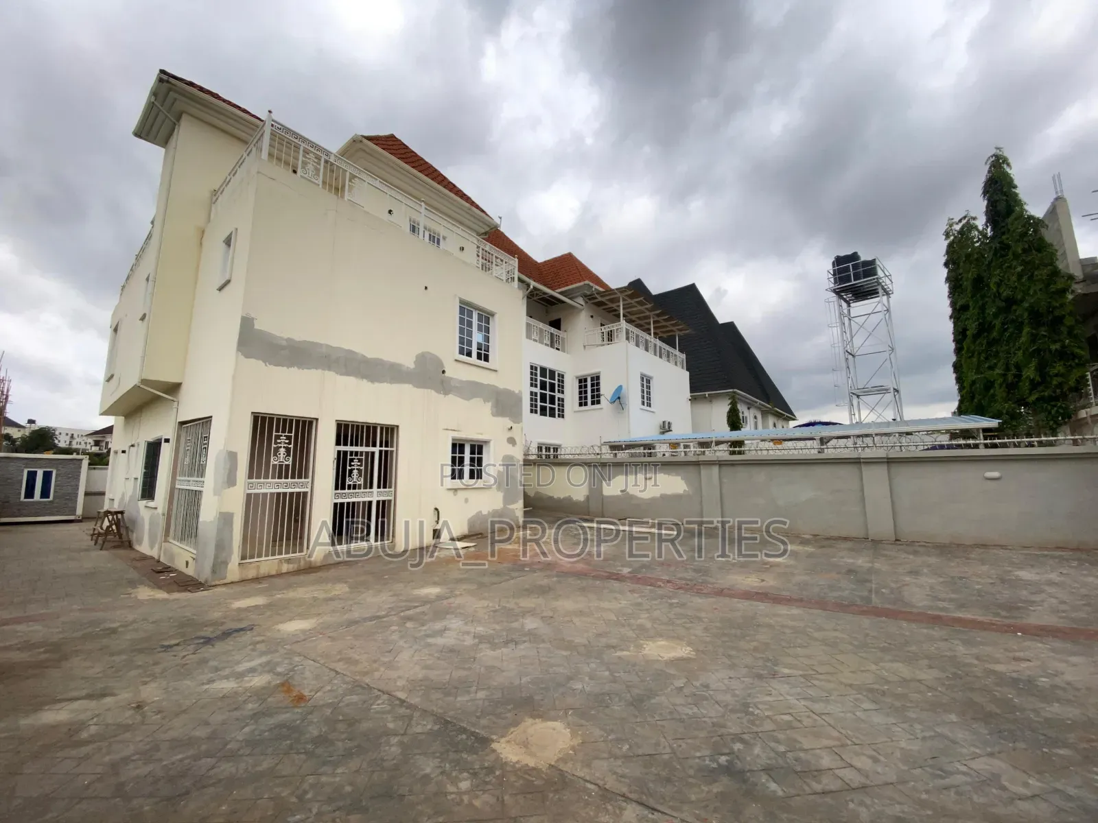 5bdrm Duplex in Wuye for sale in Wuye