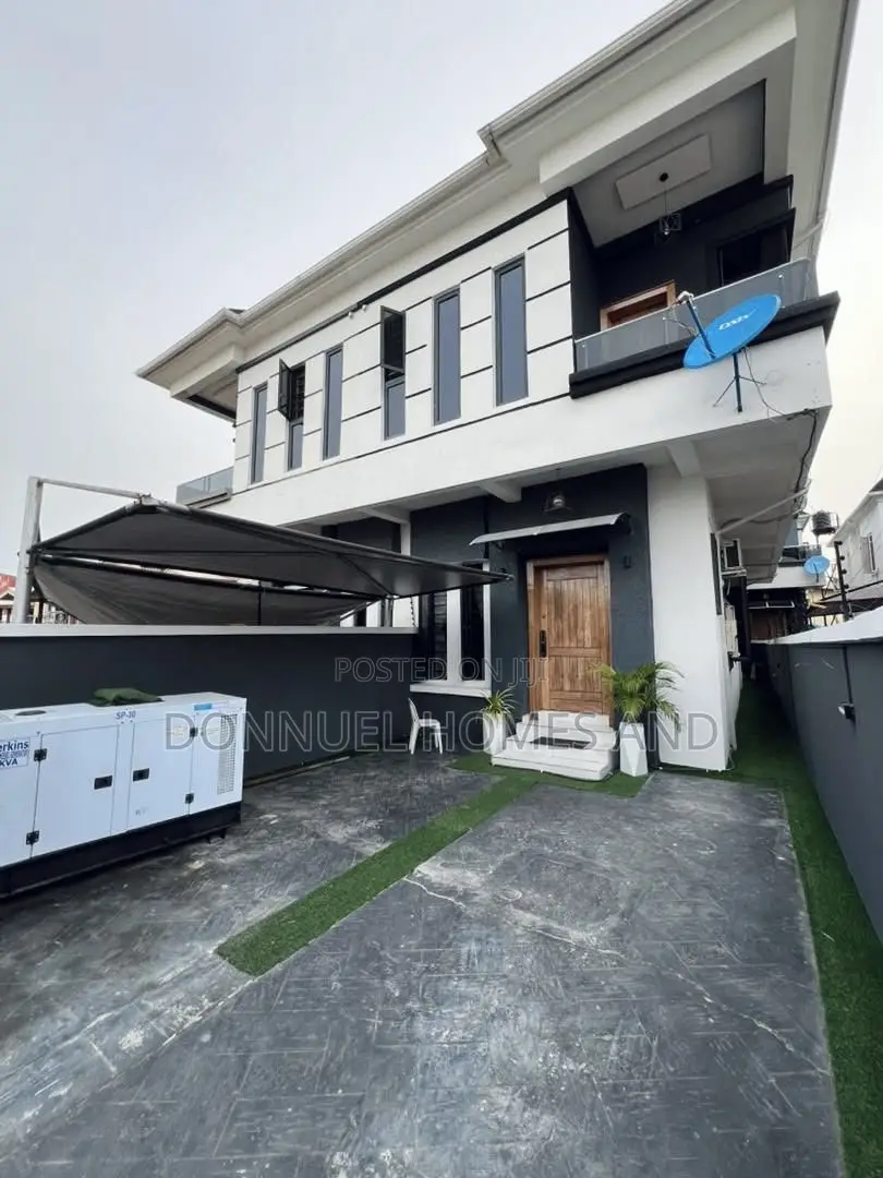 Furnished 4bdrm Duplex in Ikota for rent in Ikota