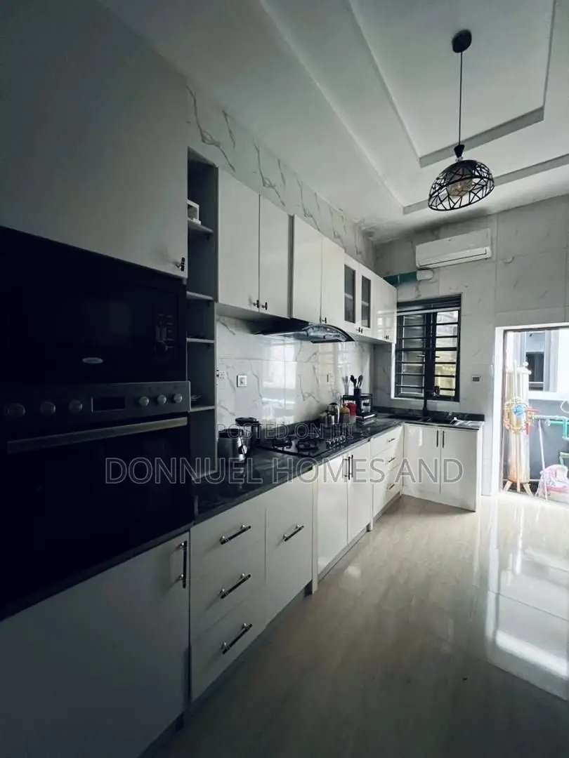 Furnished 4bdrm Duplex in Ikota for rent in Ikota