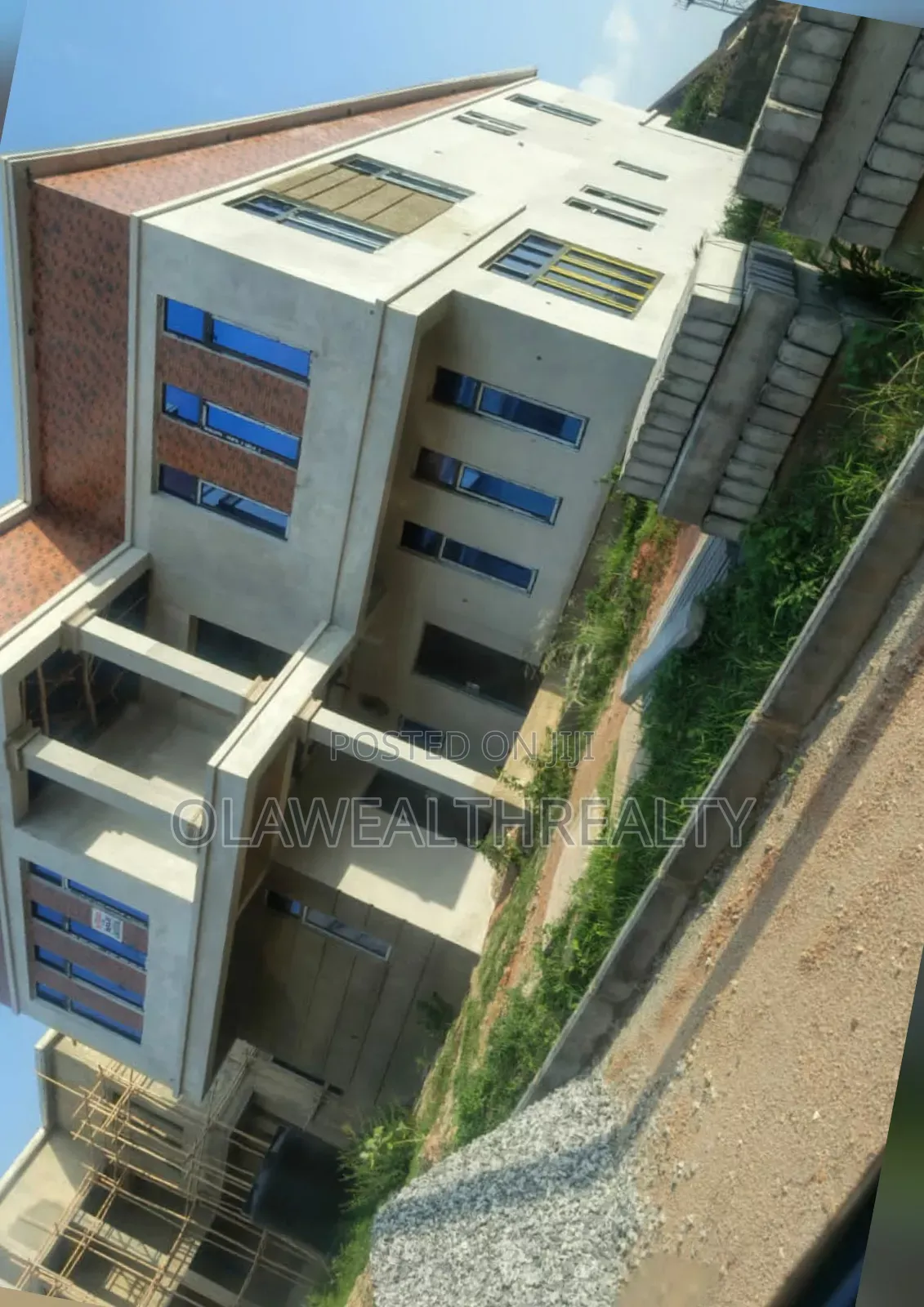 4bdrm Duplex in Karsana for sale in Karsana