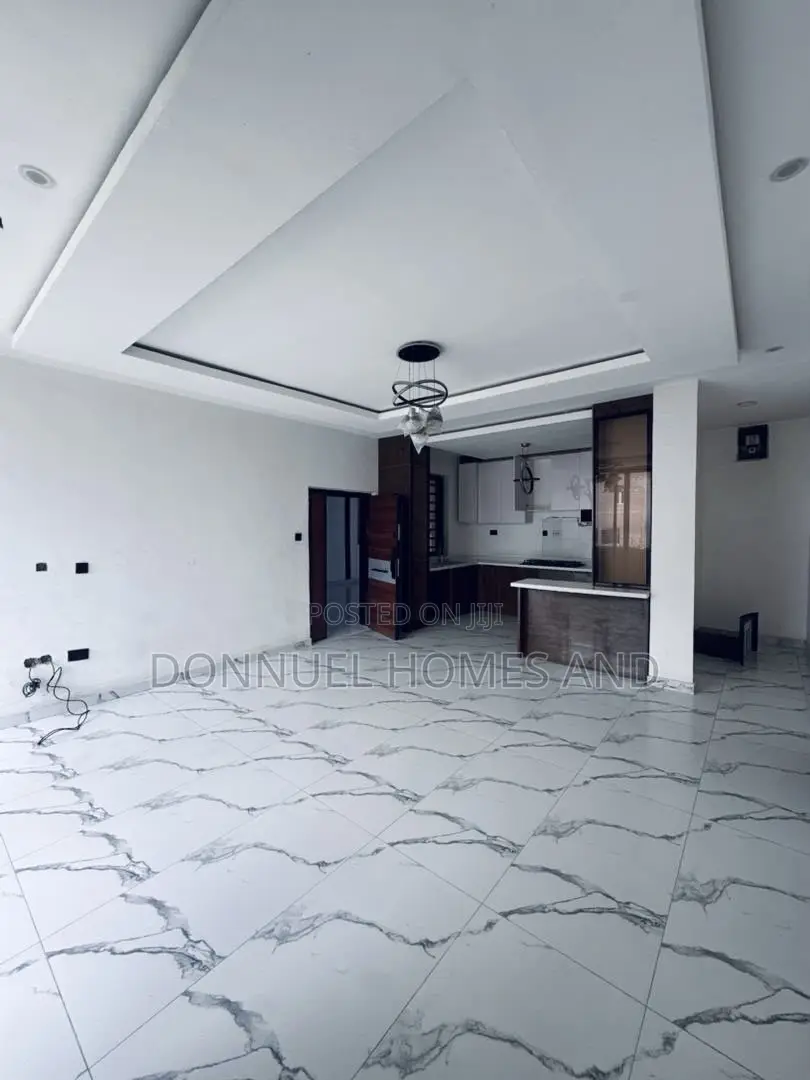 2bdrm Block of Flats in Ikate for rent in Ikate