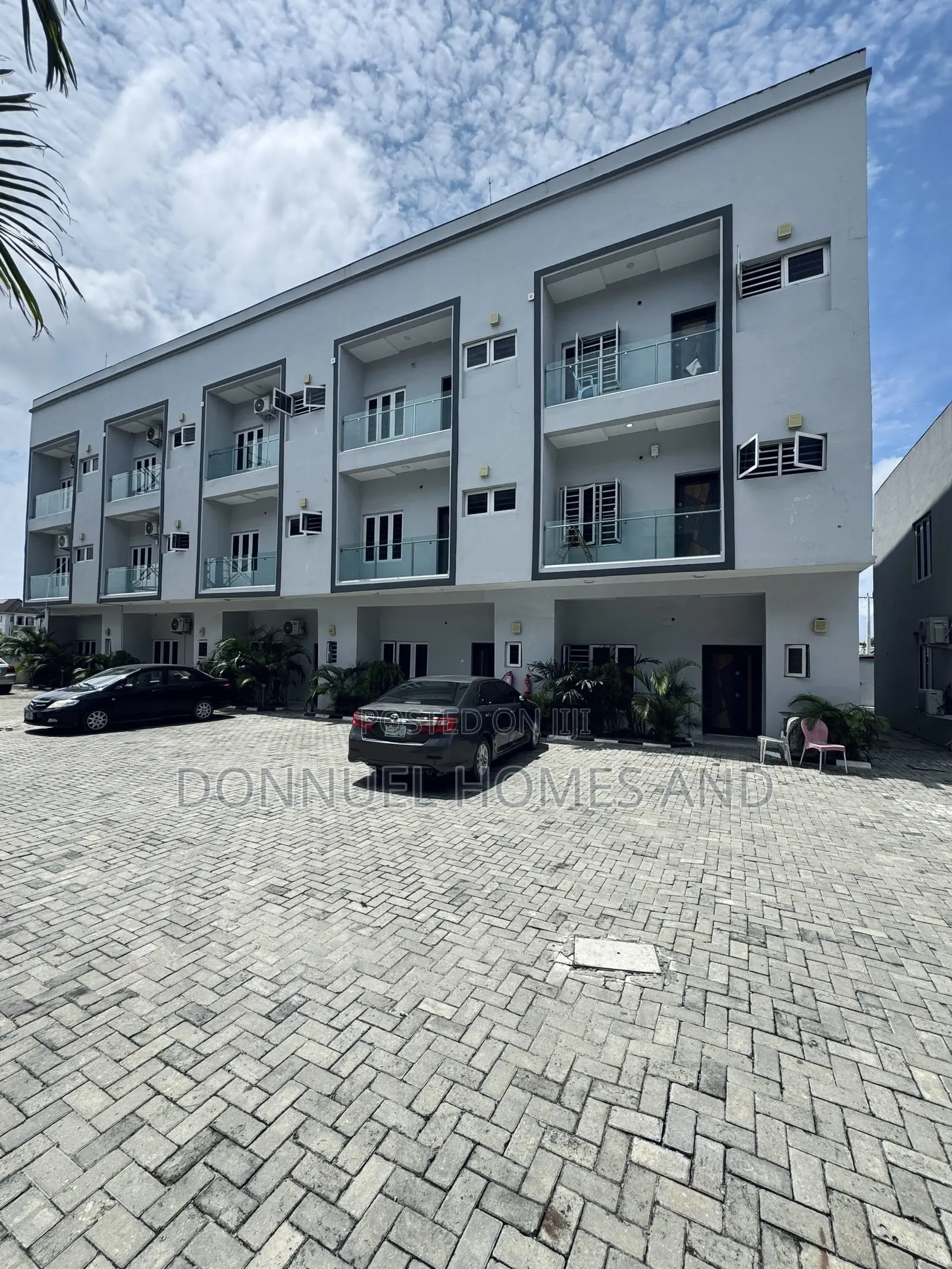 4bdrm Townhouse / Terrace in Lekki Expressway for rent in Lekki Expressway