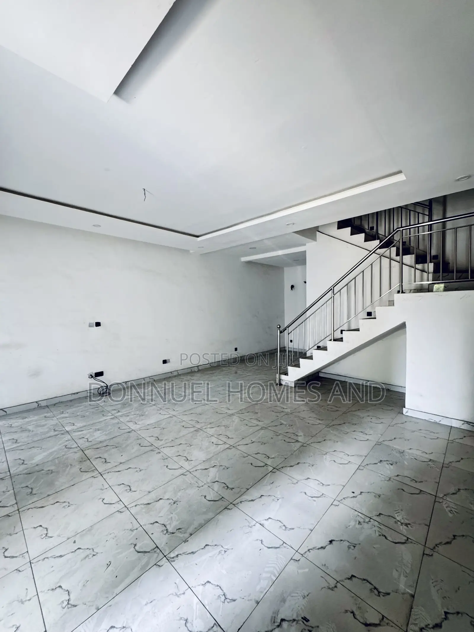 4bdrm Townhouse / Terrace in Lekki Expressway for rent in Lekki Expressway