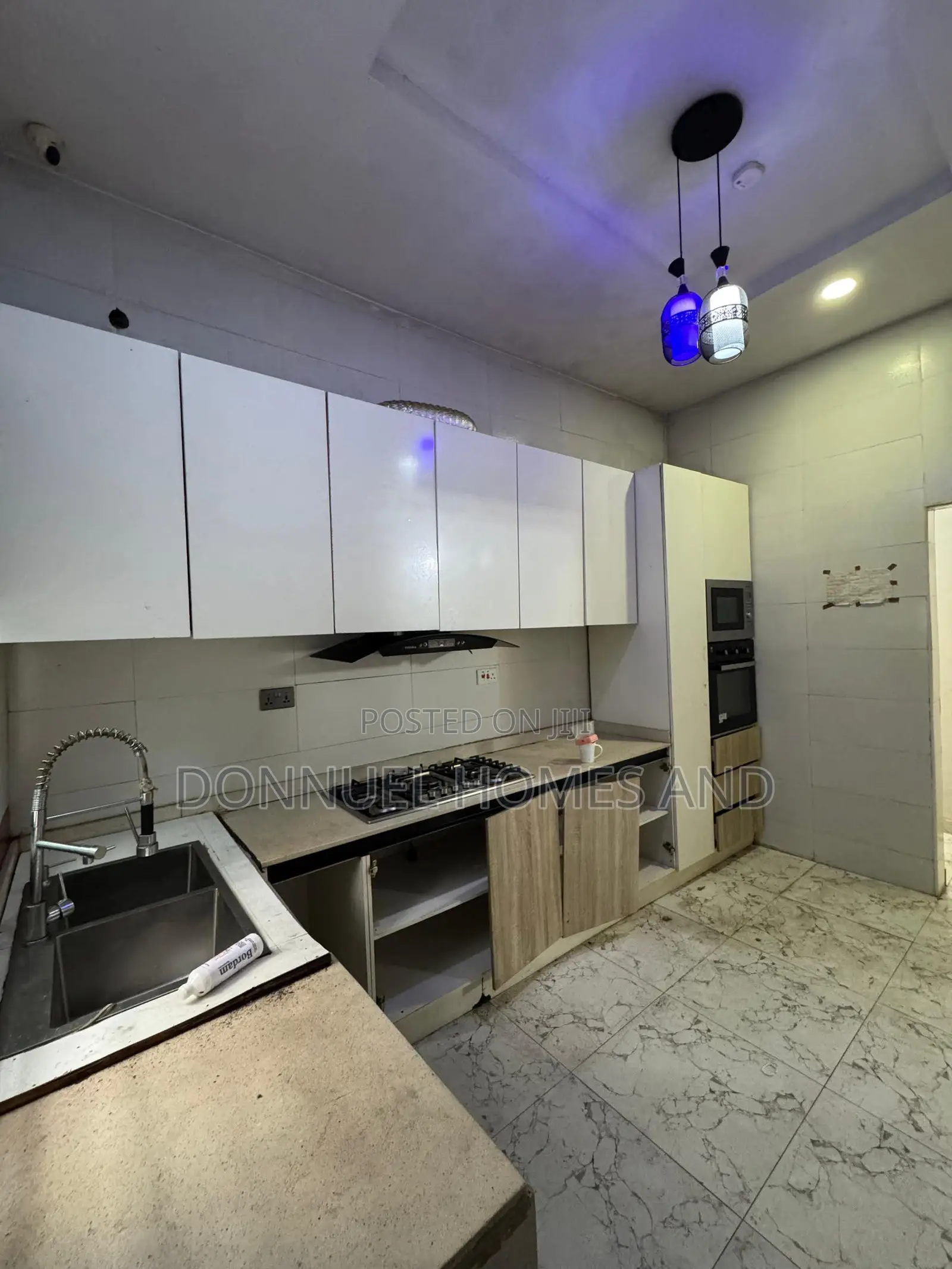 4bdrm Townhouse / Terrace in Lekki Expressway for rent in Lekki Expressway