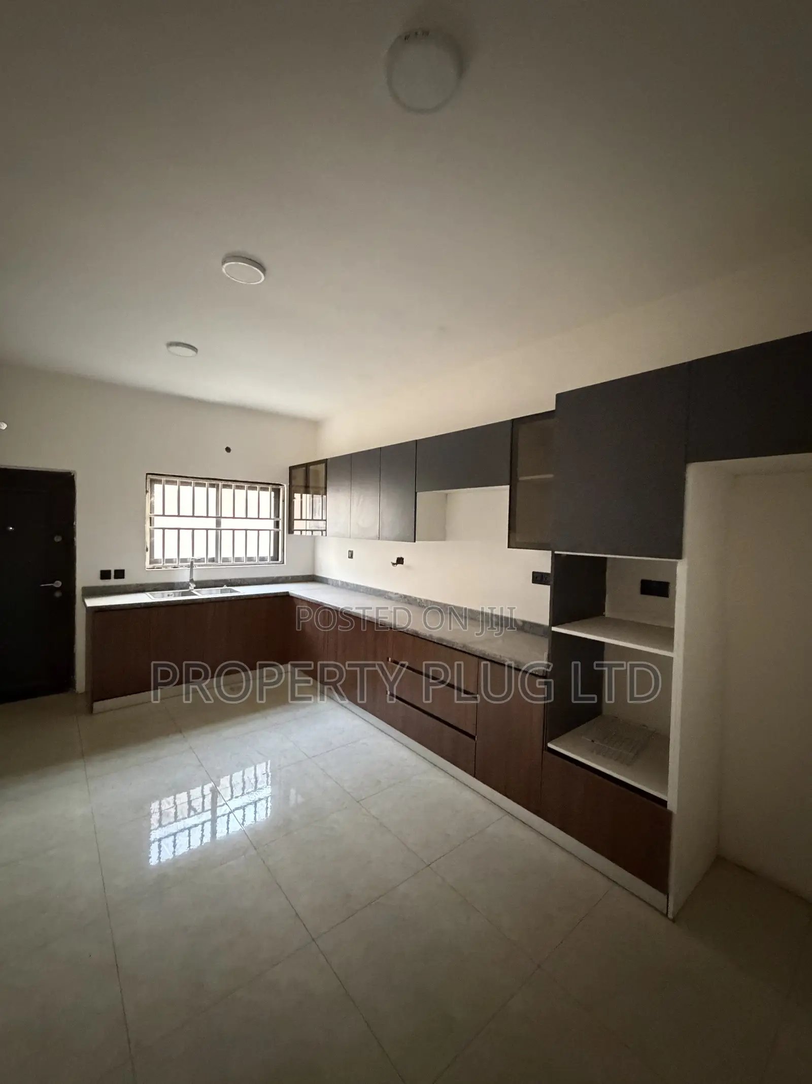 5bdrm Townhouse/Terrace in Mabushi for sale in Mabushi