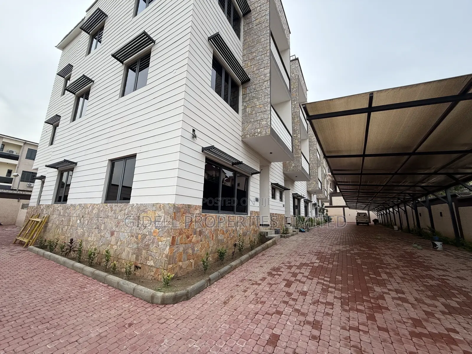 4bdrm Townhouse/Terrace in Wuye for sale in Wuye