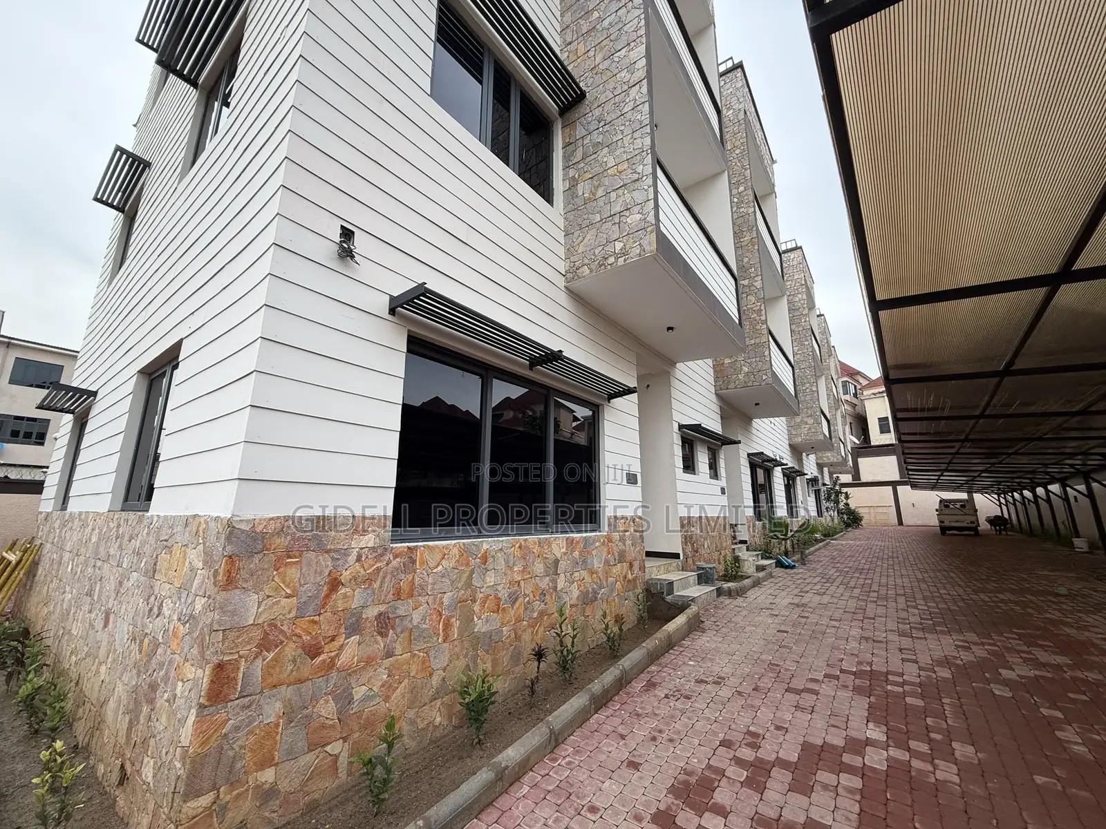 4bdrm Townhouse/Terrace in Wuye for sale in Wuye