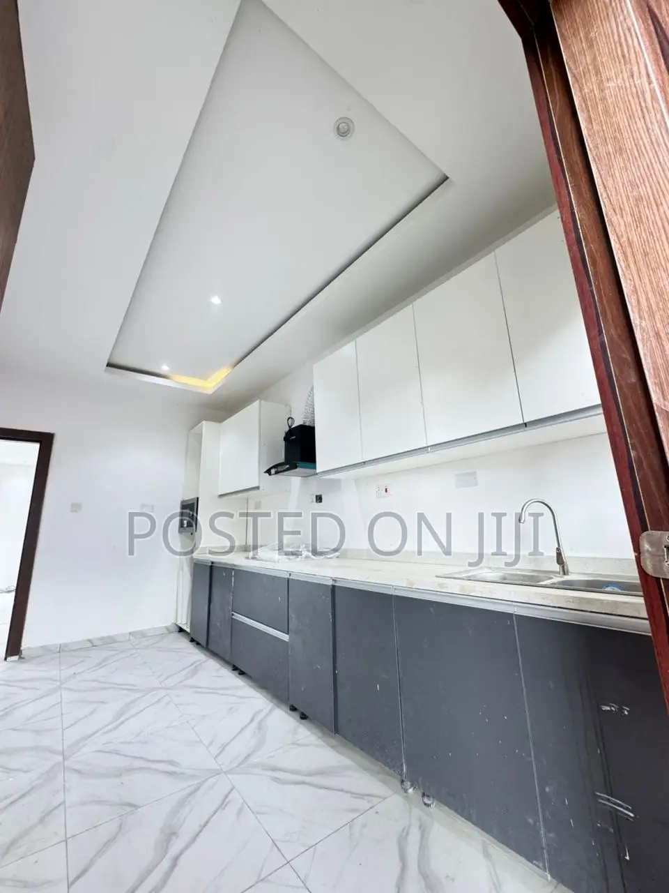 4bdrm Duplex in Ikota Gra, Lekki Phase 2 for sale in Lekki Phase 2