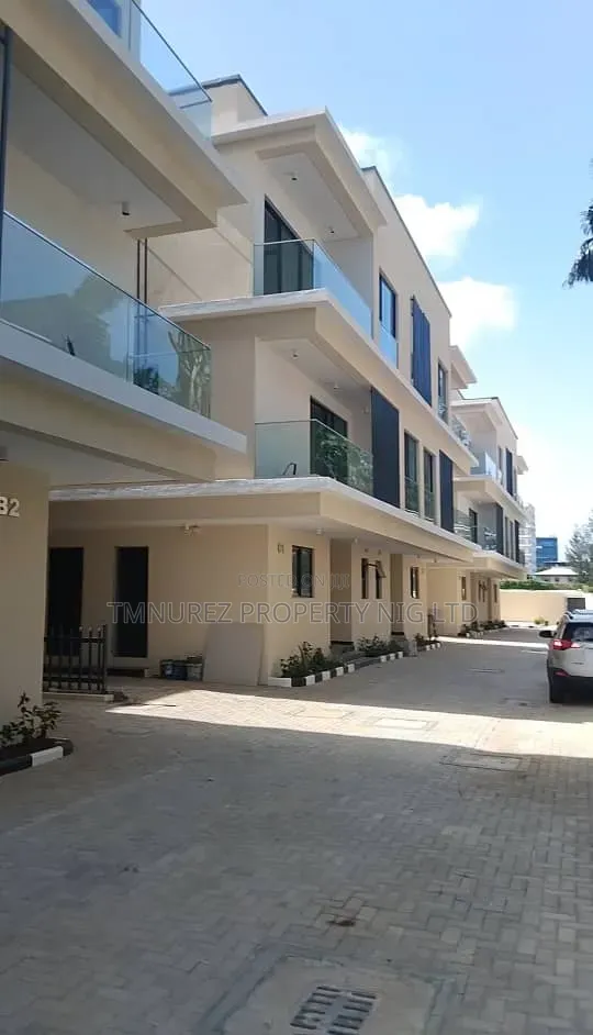 5bdrm Duplex in Parkview Estate for rent in Parkview Estate