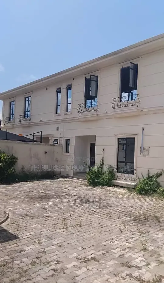 3bed 2bed 1bed for Rent Lekki Phase1 in Lekki Phase 1