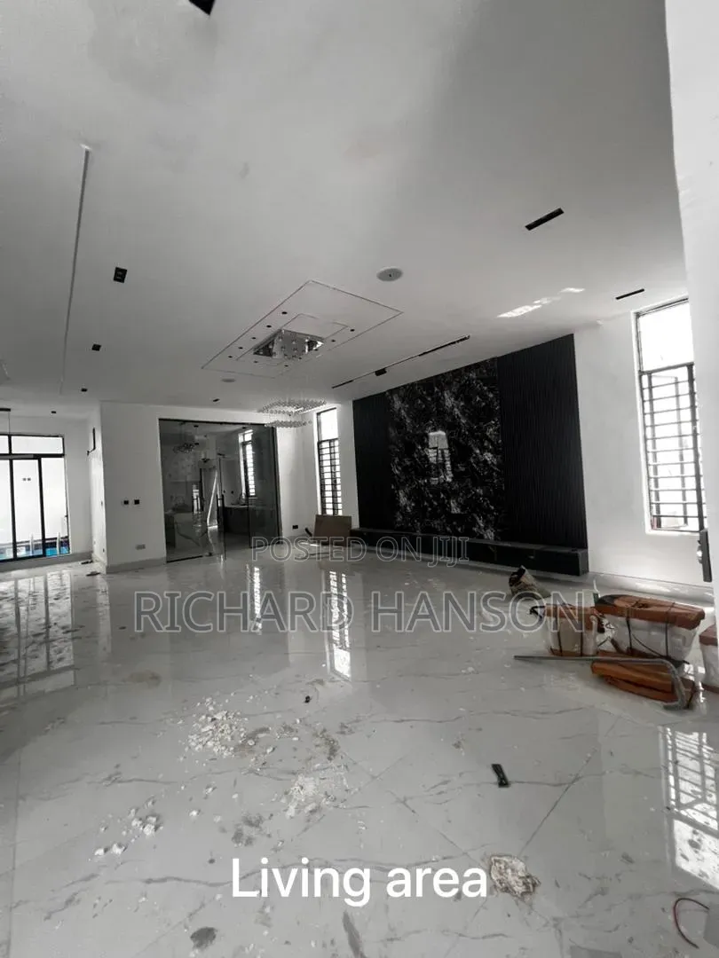 5bdrm Duplex in Video Available, Ado / Ajah for rent in Ado / Ajah