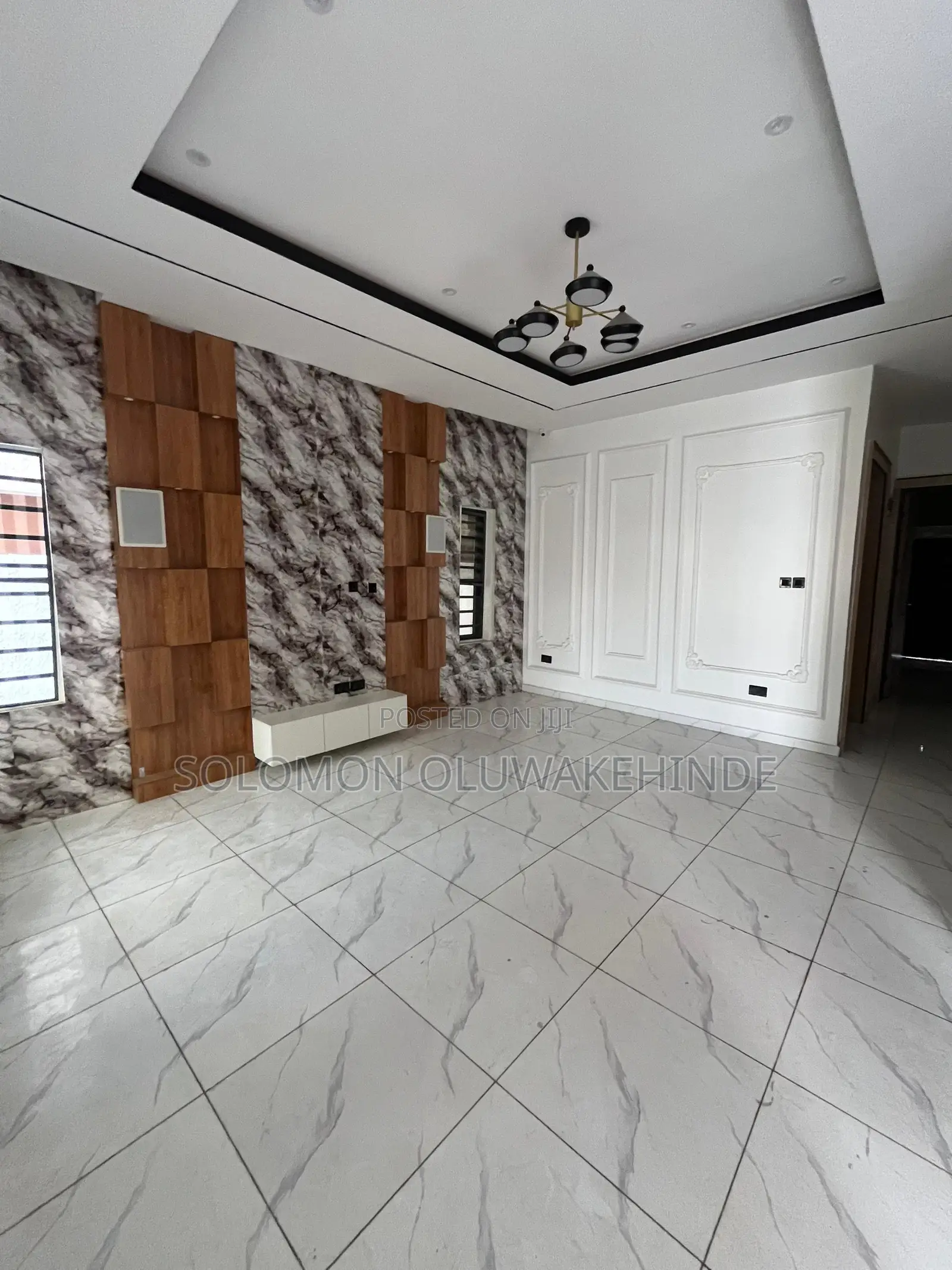 4bdrm Duplex in Chevron for sale in Chevron