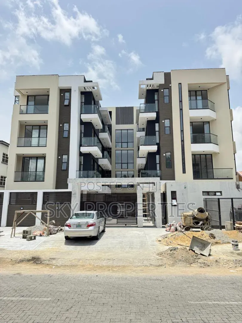 3bdrm Apartment in Christ Avenue, Lekki Phase 1 for rent in Lekki Phase 1
