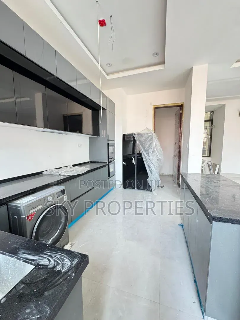 3bdrm Apartment in Christ Avenue, Lekki Phase 1 for rent in Lekki Phase 1
