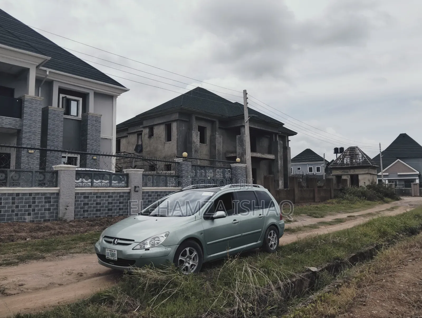 Estate Plot 5 Bedrooms Fully Detached in Lugbe District