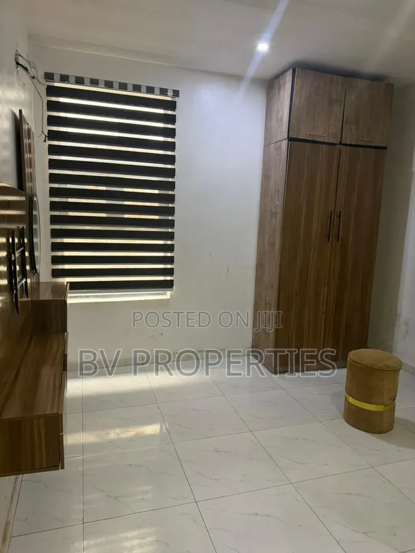 2bdrm Apartment in Van Daniels Estate, Lekki Phase 2 for rent in Lekki Phase 2