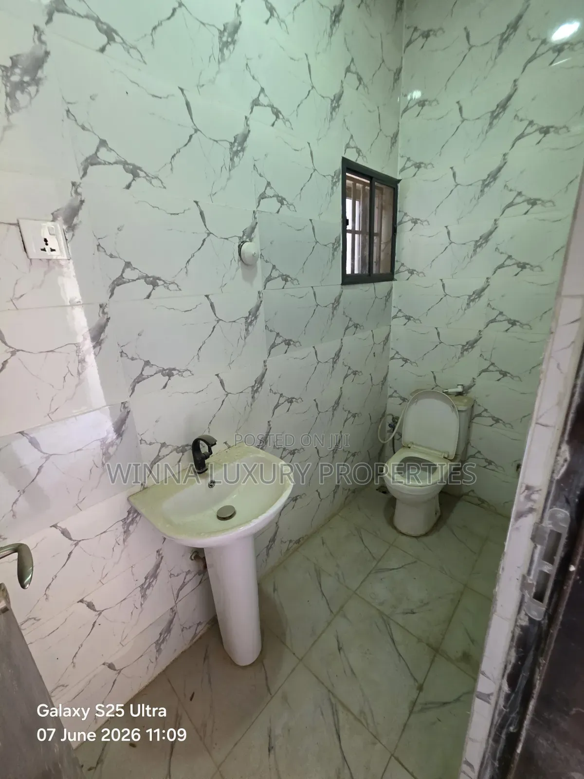 5bdrm Duplex in River Park Estate, Lugbe District for sale in Lugbe District