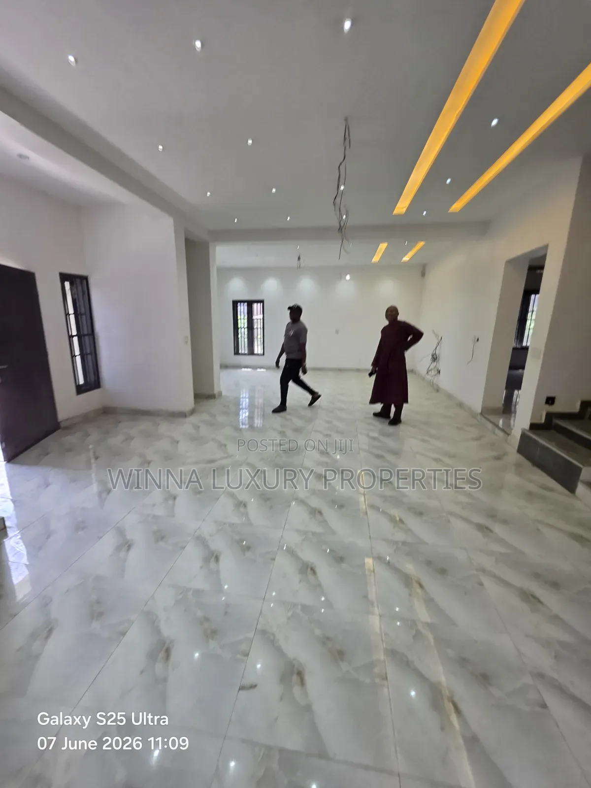 5bdrm Duplex in River Park Estate, Lugbe District for sale in Lugbe District