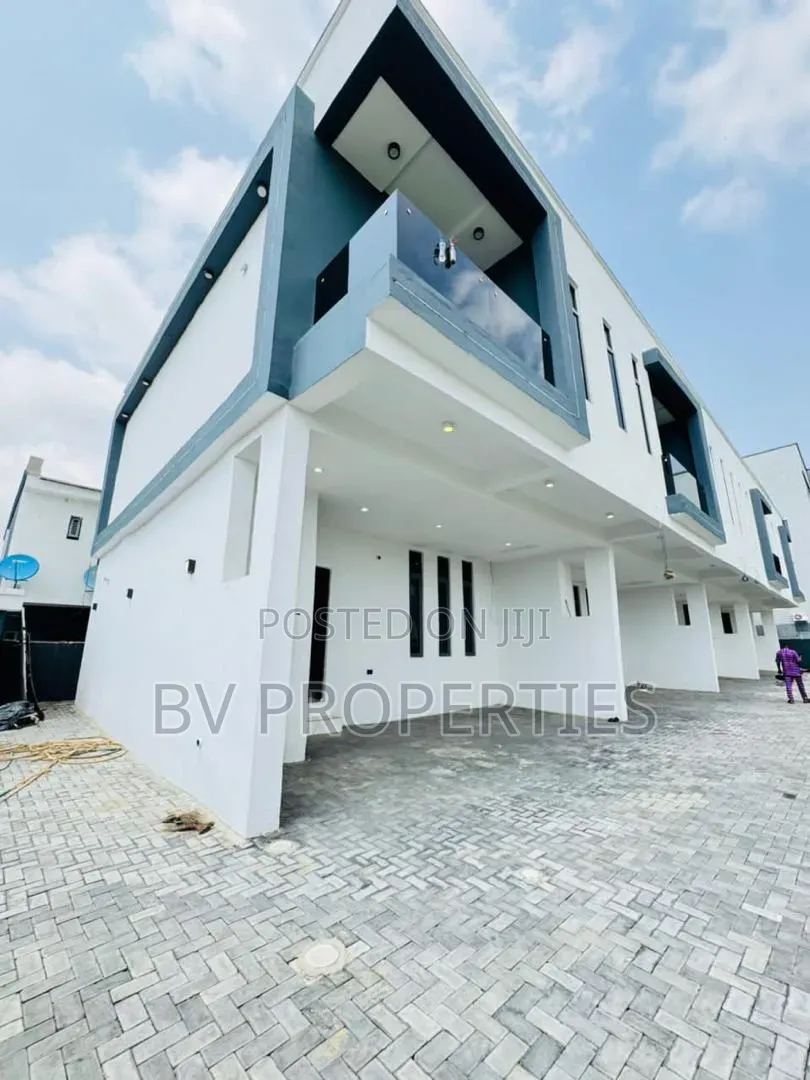 4bdrm Duplex in Lekki Phase 2 for rent in Lekki Phase 2