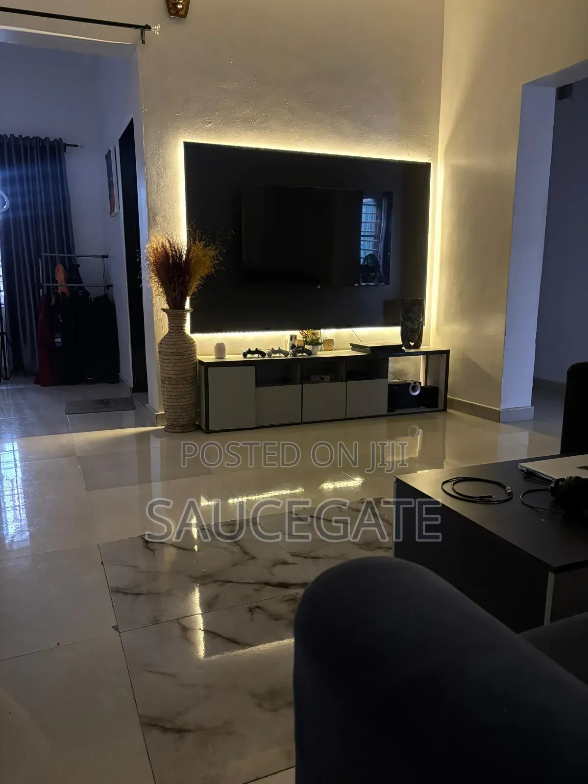 Furnished Mini Flat in Hossan Estate Ago for rent in Ago Palace