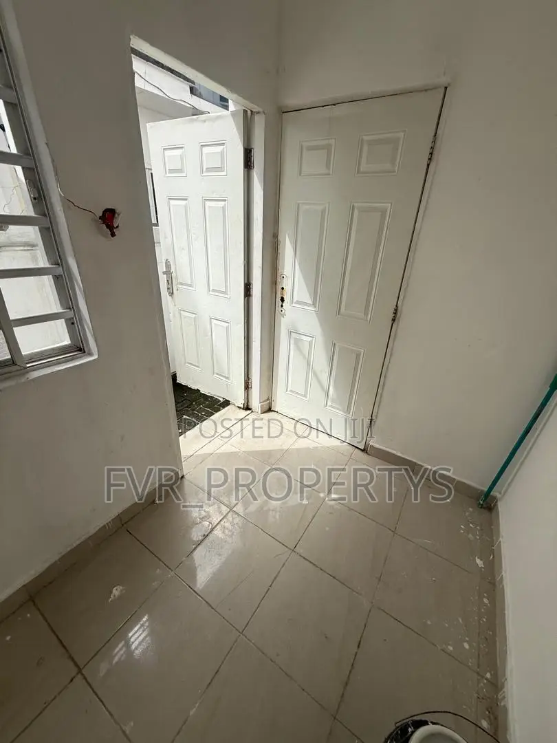 1bdrm Bedsitter in Eletu, Osapa london for rent in Osapa london