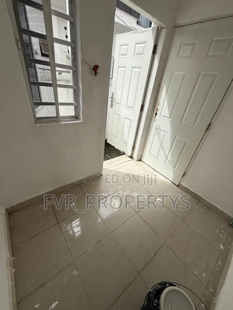 1bdrm Bedsitter in Eletu, Osapa london for rent in Osapa london