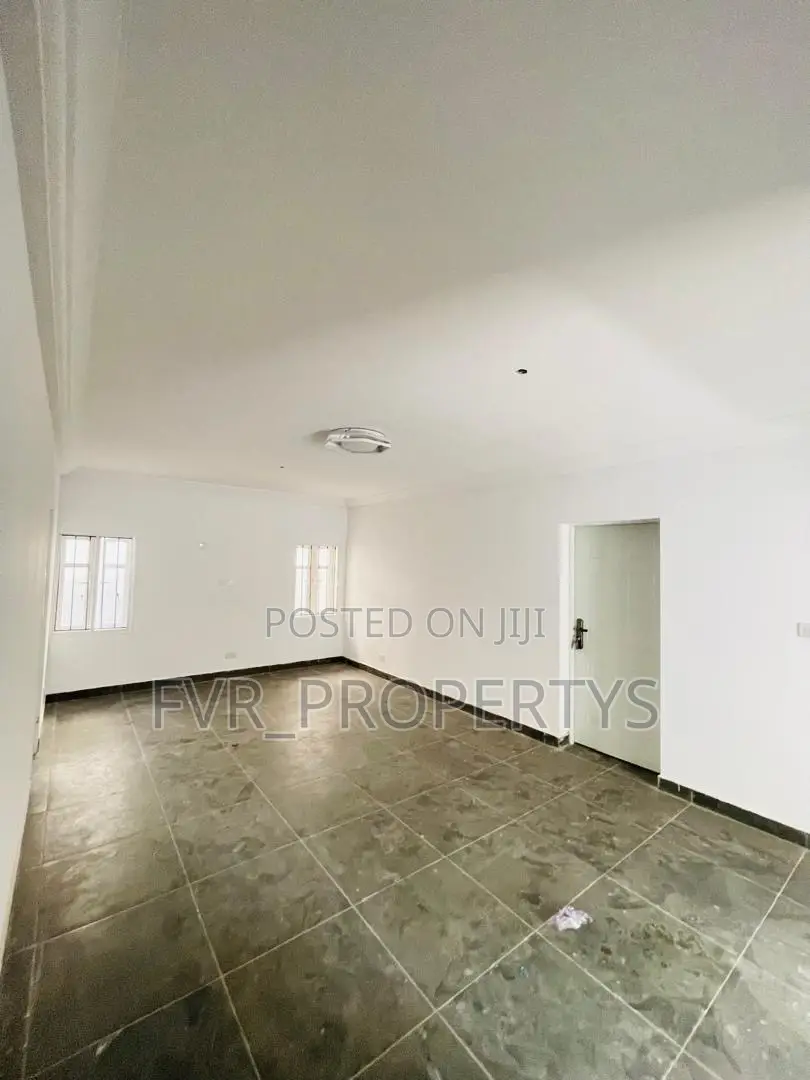 2bdrm Block of Flats in Lekky County, Ikota for rent in Ikota