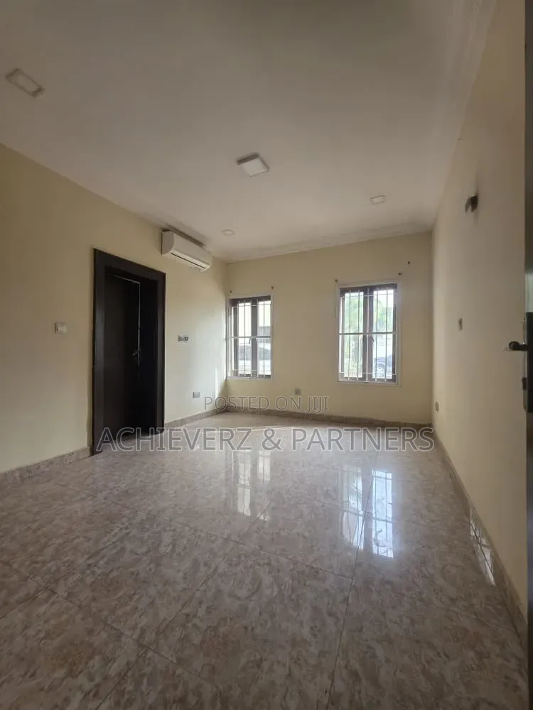 3bdrm Apartment in Asokoro for rent in Asokoro