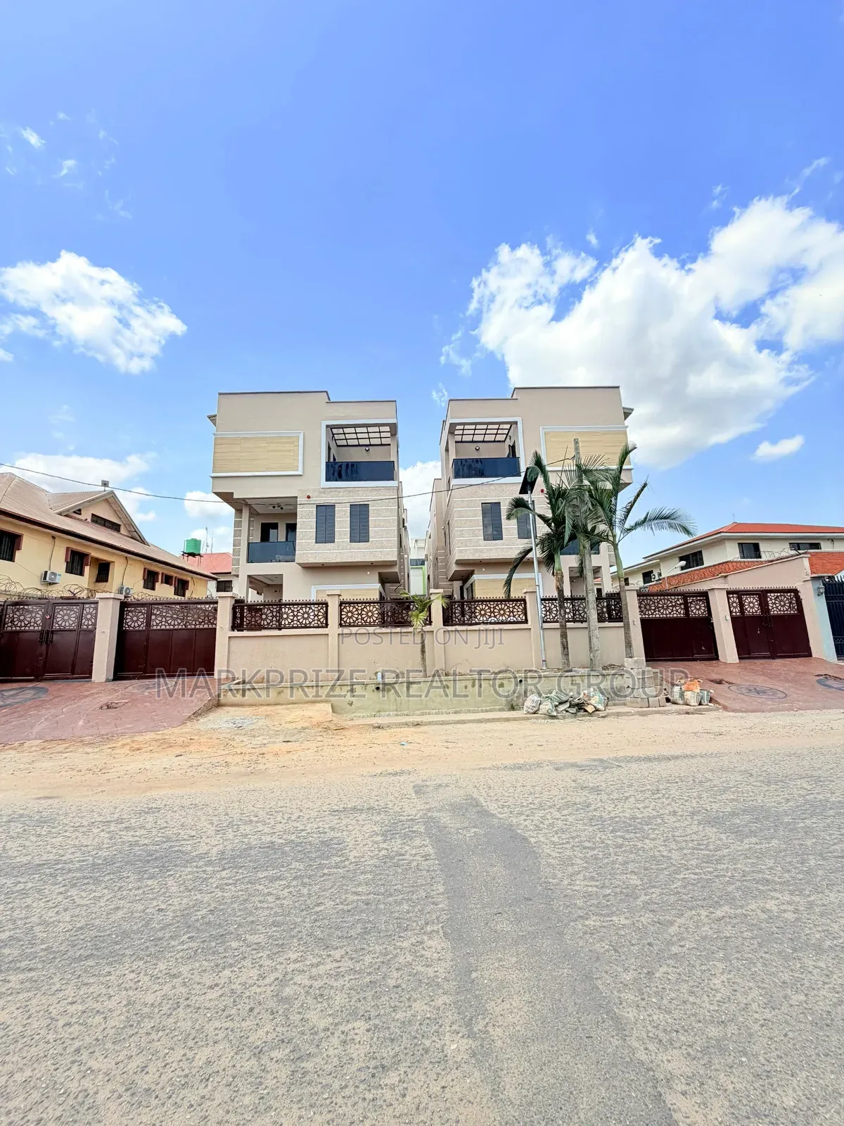 5bdrm Duplex in Omole Phase 1 Lagos for sale in Omole Phase 1