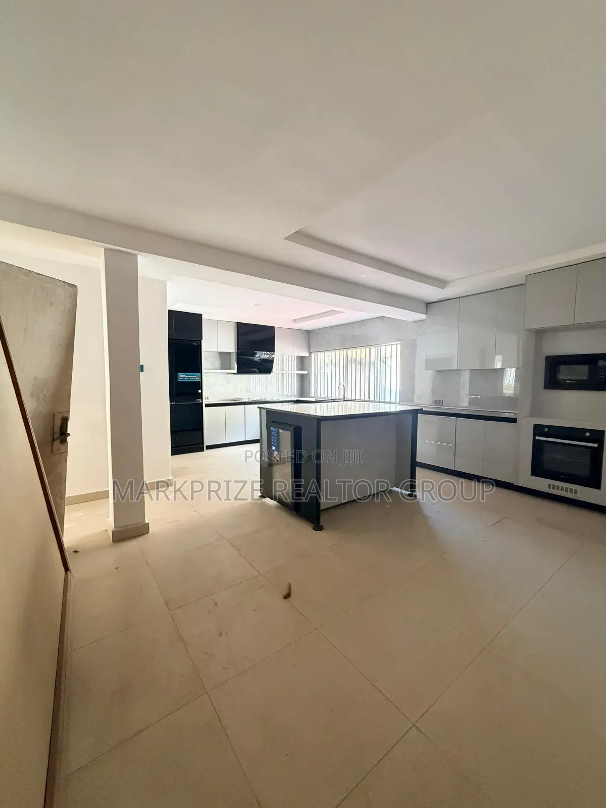 5bdrm Duplex in Maryland Lagos, Anthony Village for sale in Anthony Village