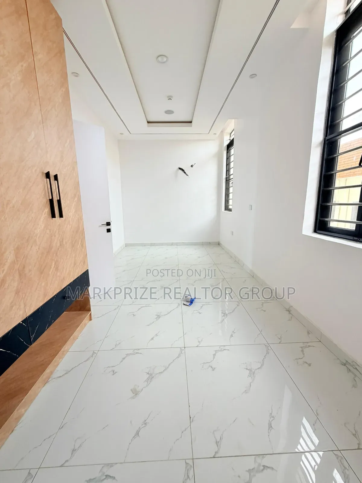 4bdrm Duplex in Ogudu Gra for sale in Ogudu GRA