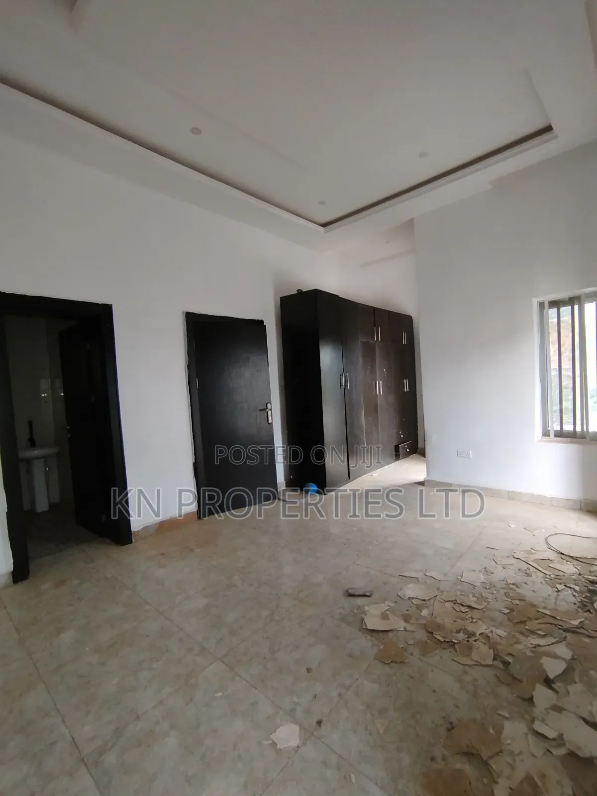 4bdrm Duplex in Apo for rent in Apo District