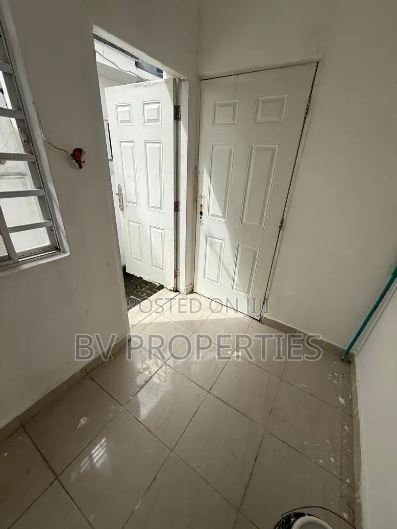 1bdrm Shared Apartment in Osapa london for rent in Osapa london